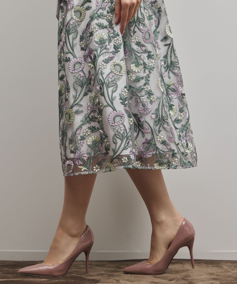 GRACE CONTINENTAL マルチフラワー刺繍フレアワンピース 