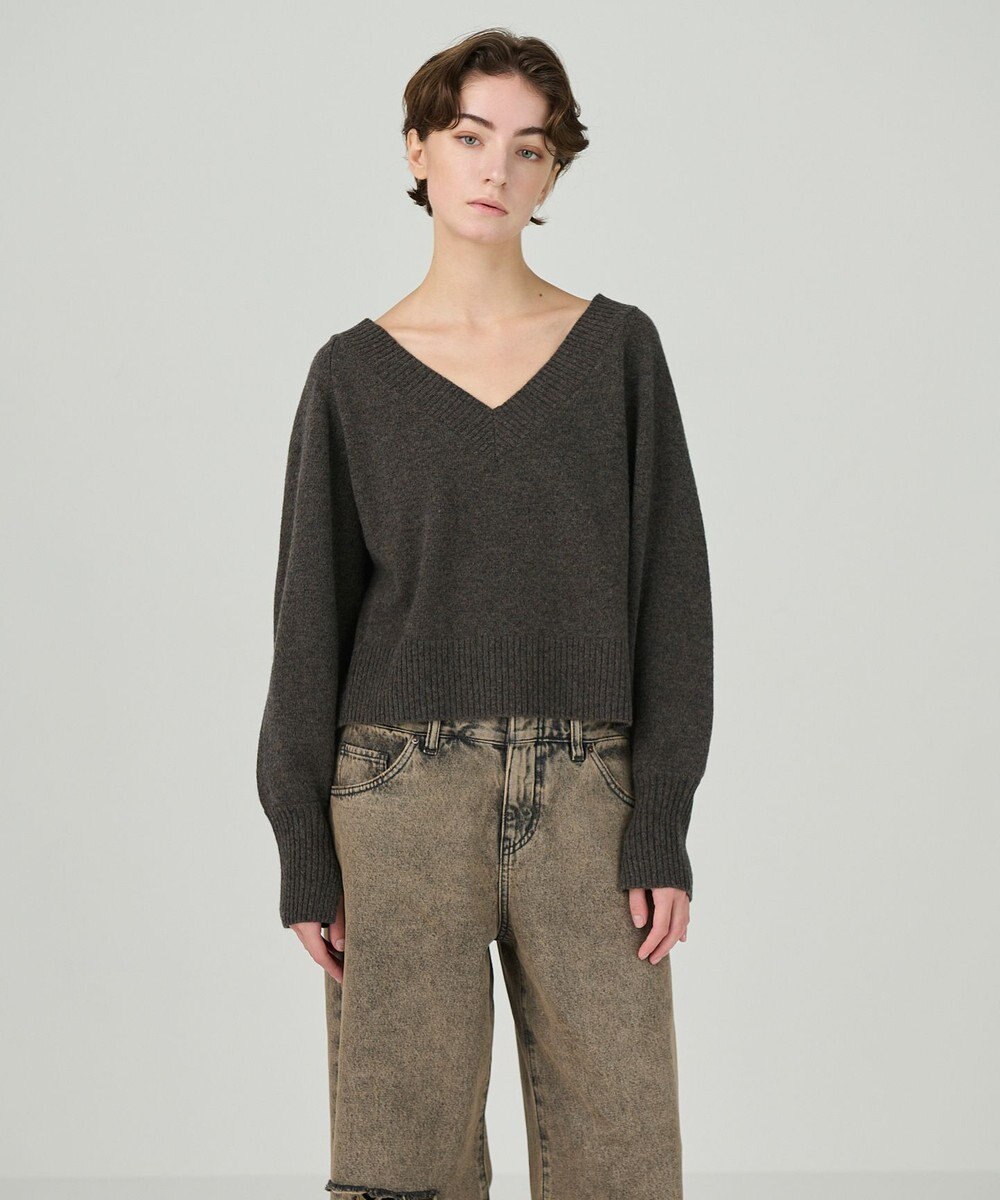 GRACE CONTINENTAL Vネックラムニットトップ