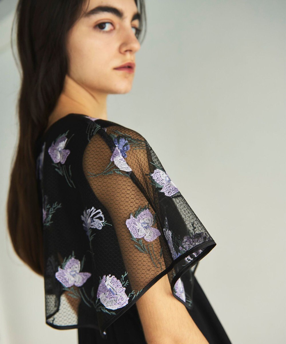 GRACE CONTINENTAL 刺繍ケープニットトップ 