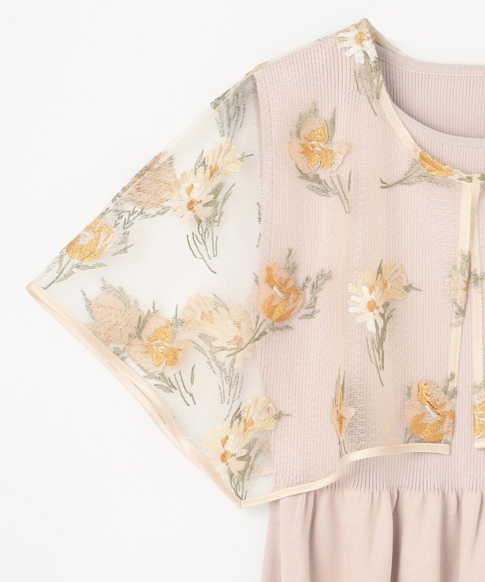 GRACE CONTINENTAL 刺繍ケープニットトップ 