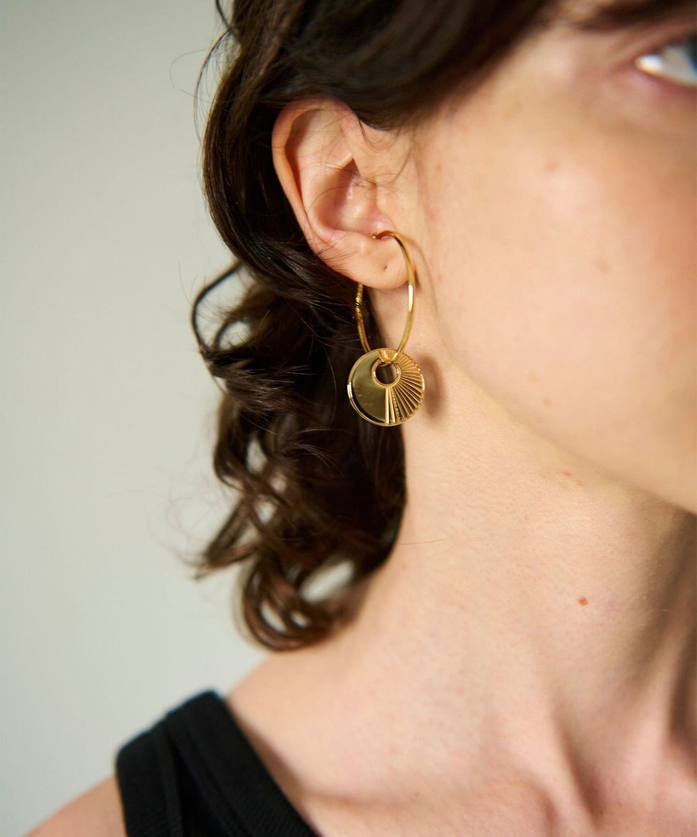 GRACE CONTINENTAL ラインコインフープイヤーカフ 