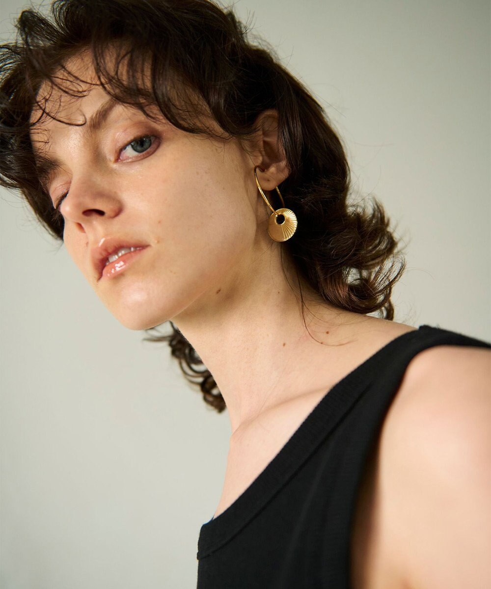 GRACE CONTINENTAL ラインコインフープイヤーカフ 