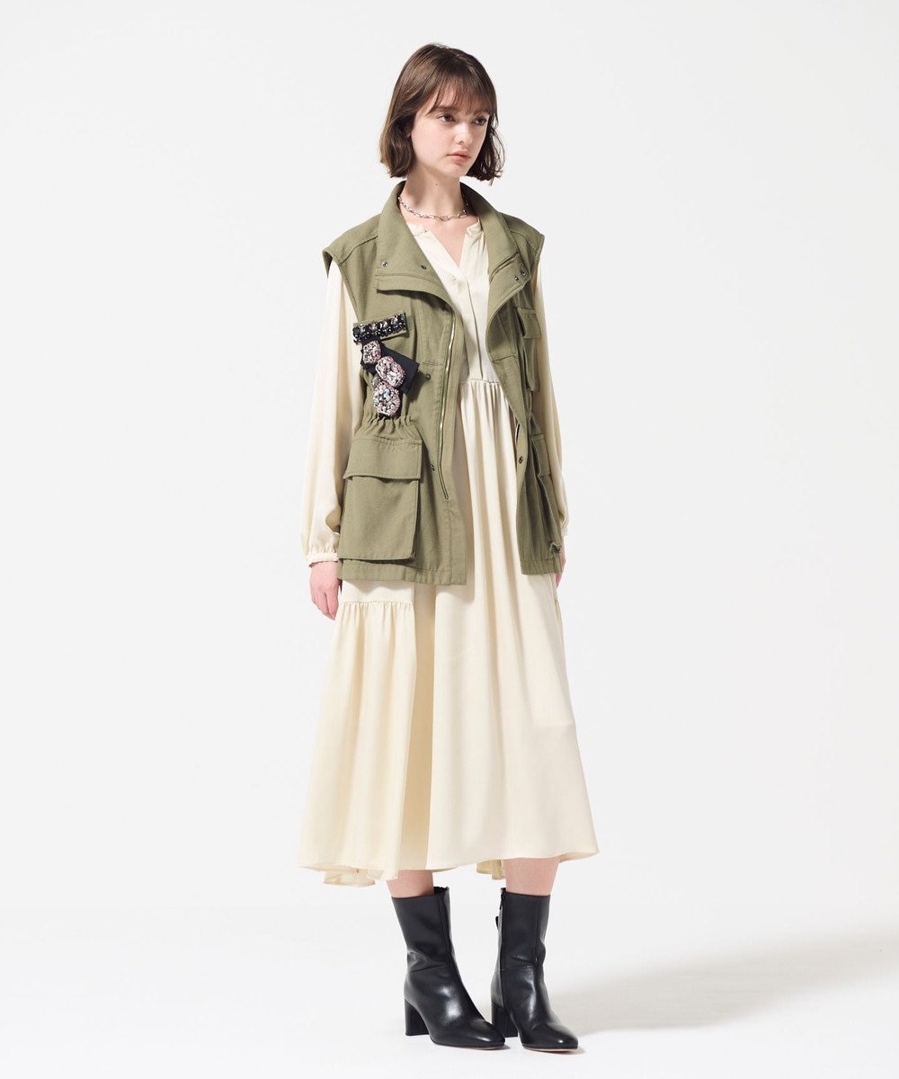 GRACE CONTINENTAL ビジューアーミーベスト