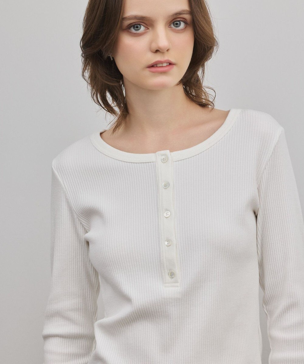 GRACE CONTINENTAL ヘンリーネックカットトップ 