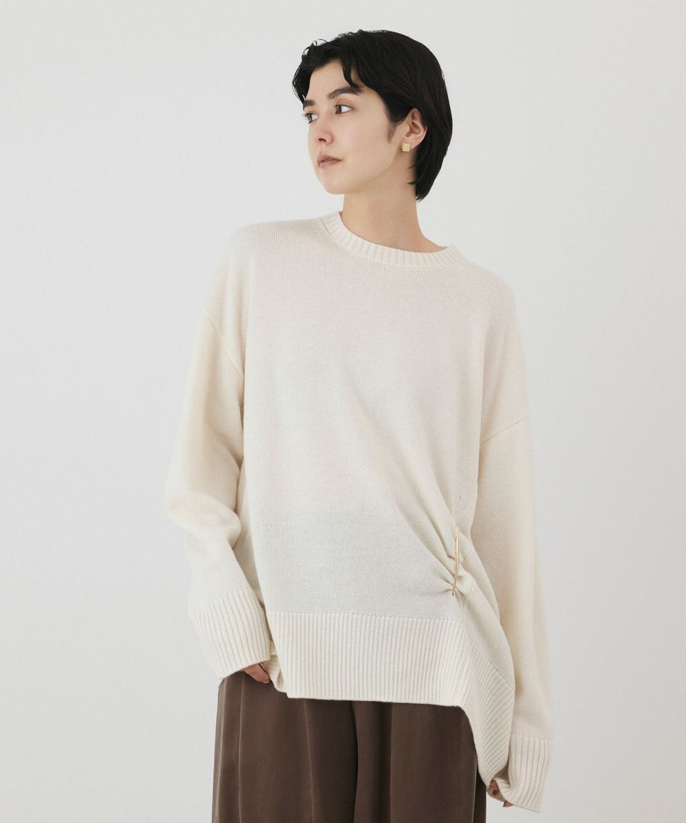 GRACE CONTINENTAL イレヘムブローチニットトップ 