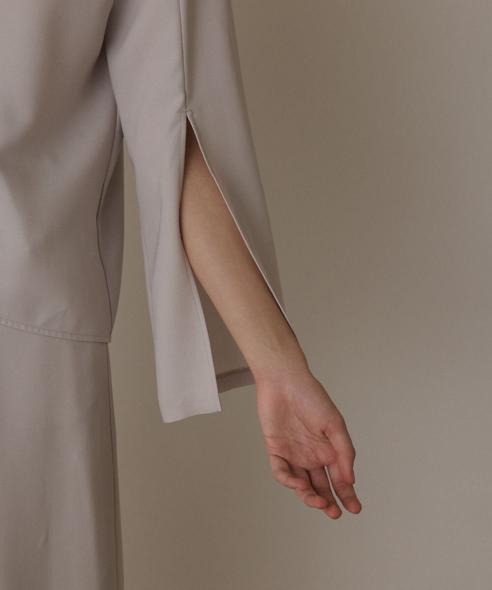 GRACE CONTINENTAL スリットスリーブトップ 