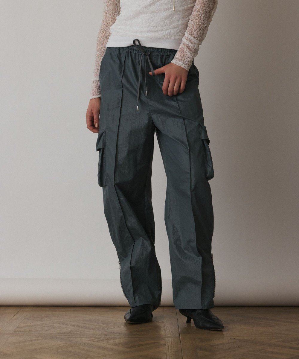 GRACE CONTINENTAL ナイロンジップカーゴパンツ