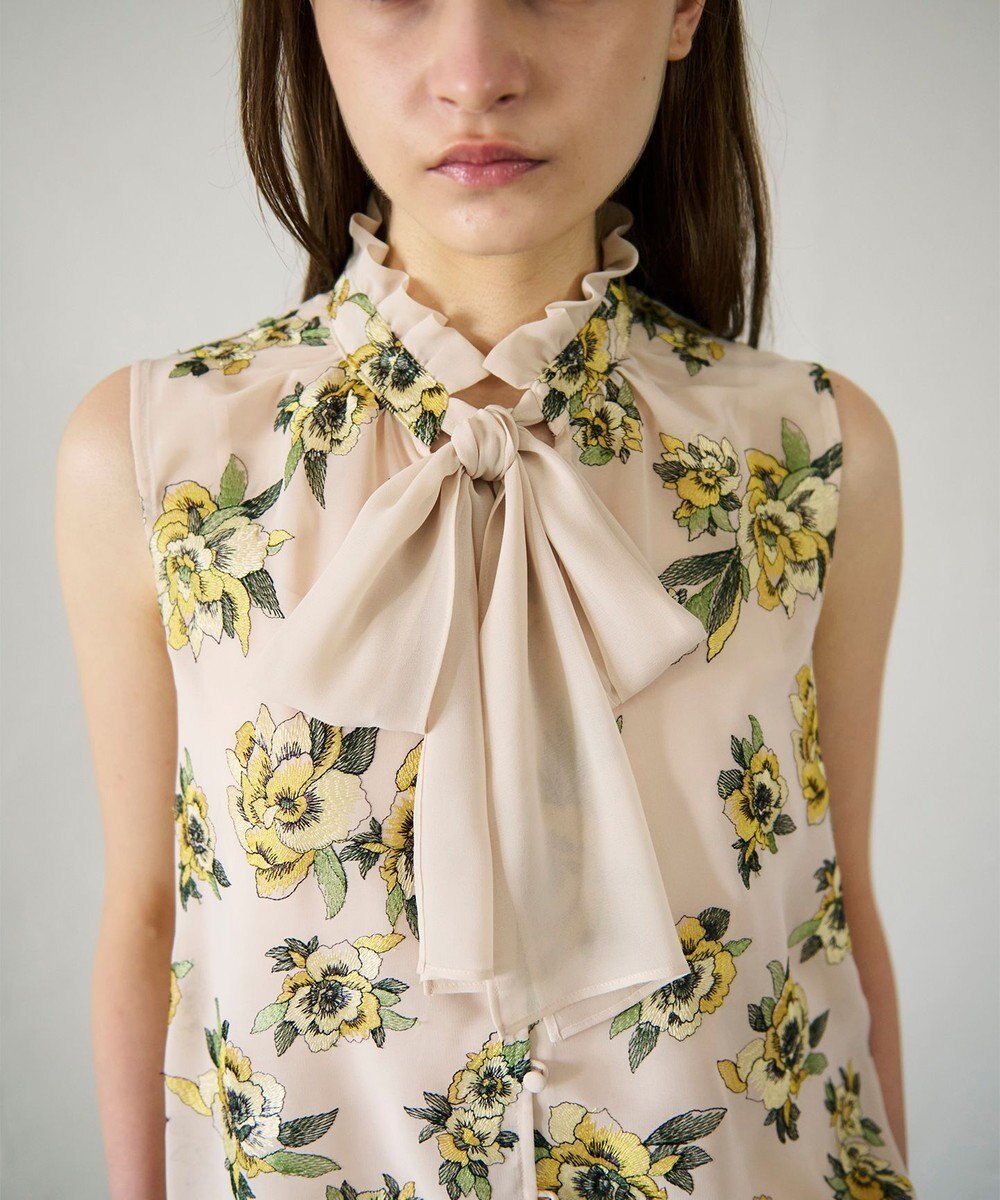 GRACE CONTINENTAL エスニックフラワー刺繍トップ