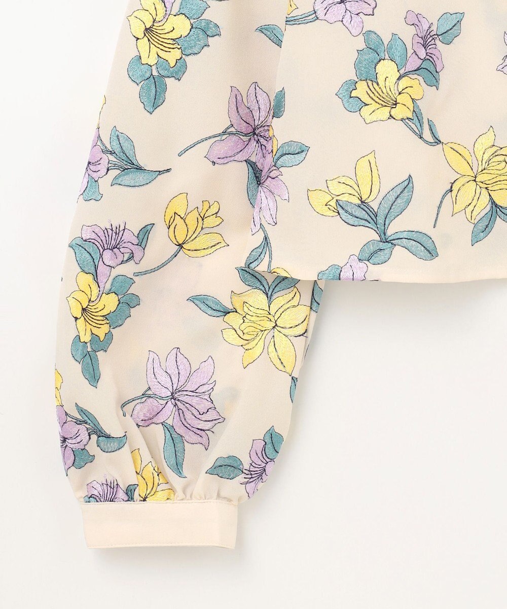 GRACE CONTINENTAL フラワー刺繍ショートトップ 