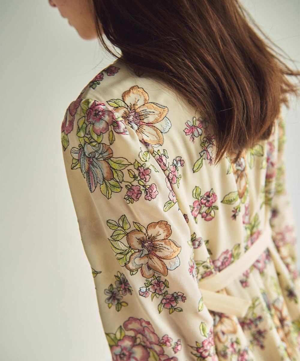 GRACE CONTINENTAL フラワー刺繍ボウタイワンピース