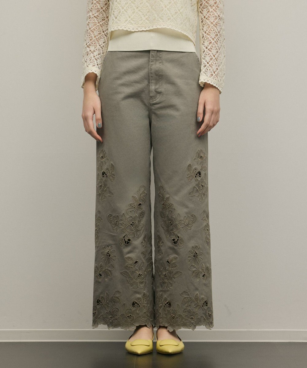 GRACE CONTINENTAL カットワークフレアパンツ 