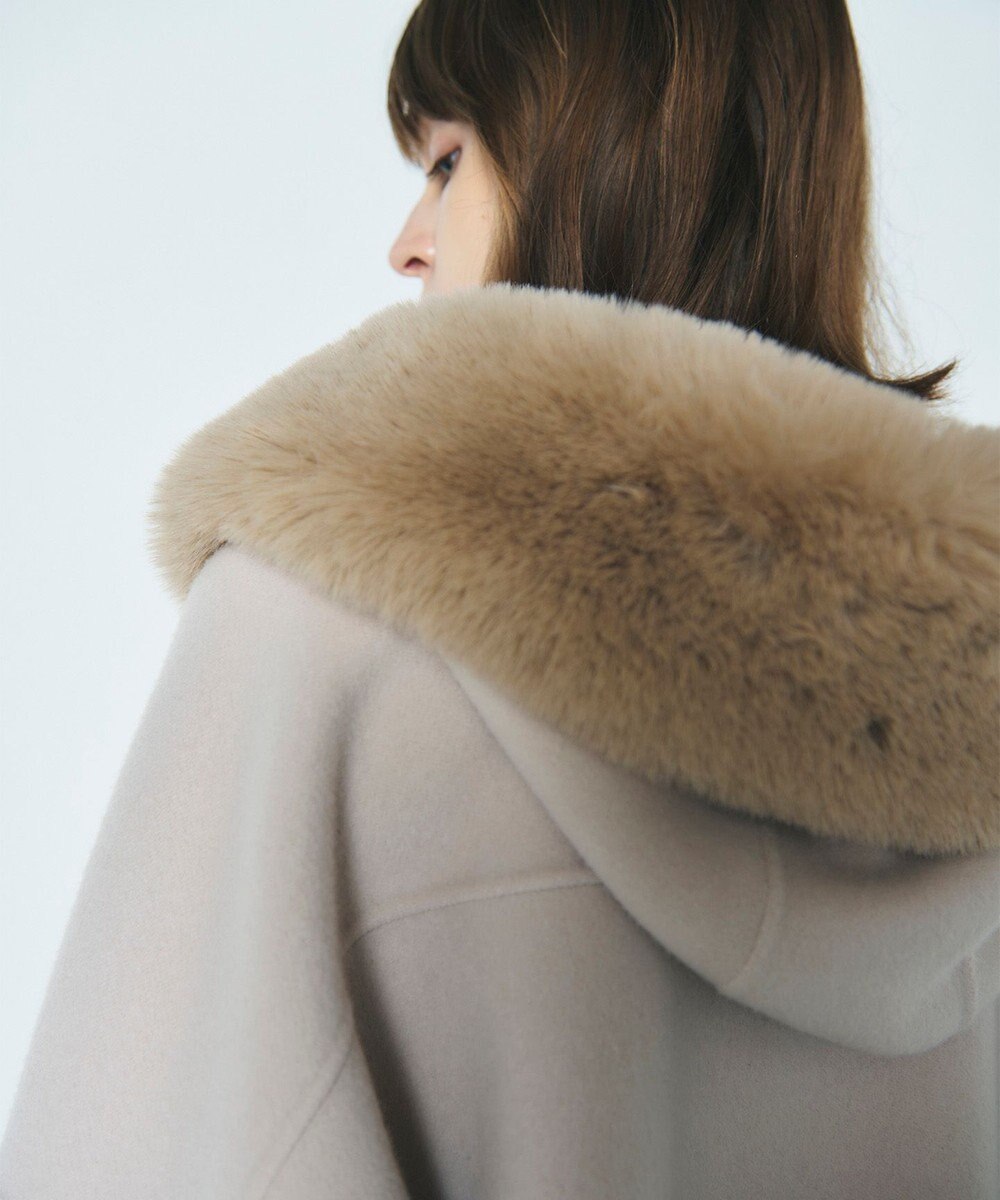 GRACE CONTINENTAL フードファーリバーポンチョ