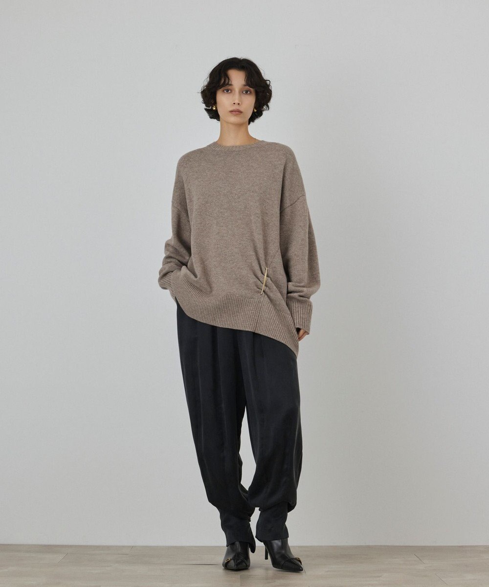 GRACE CONTINENTAL イレヘムブローチニットトップ 