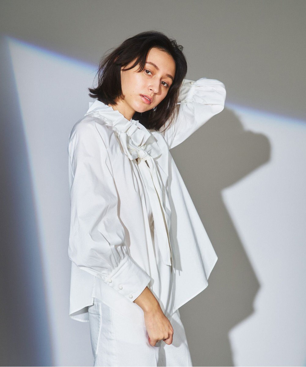 GRACE CONTINENTAL ギャザースタンドトップ ホワイト