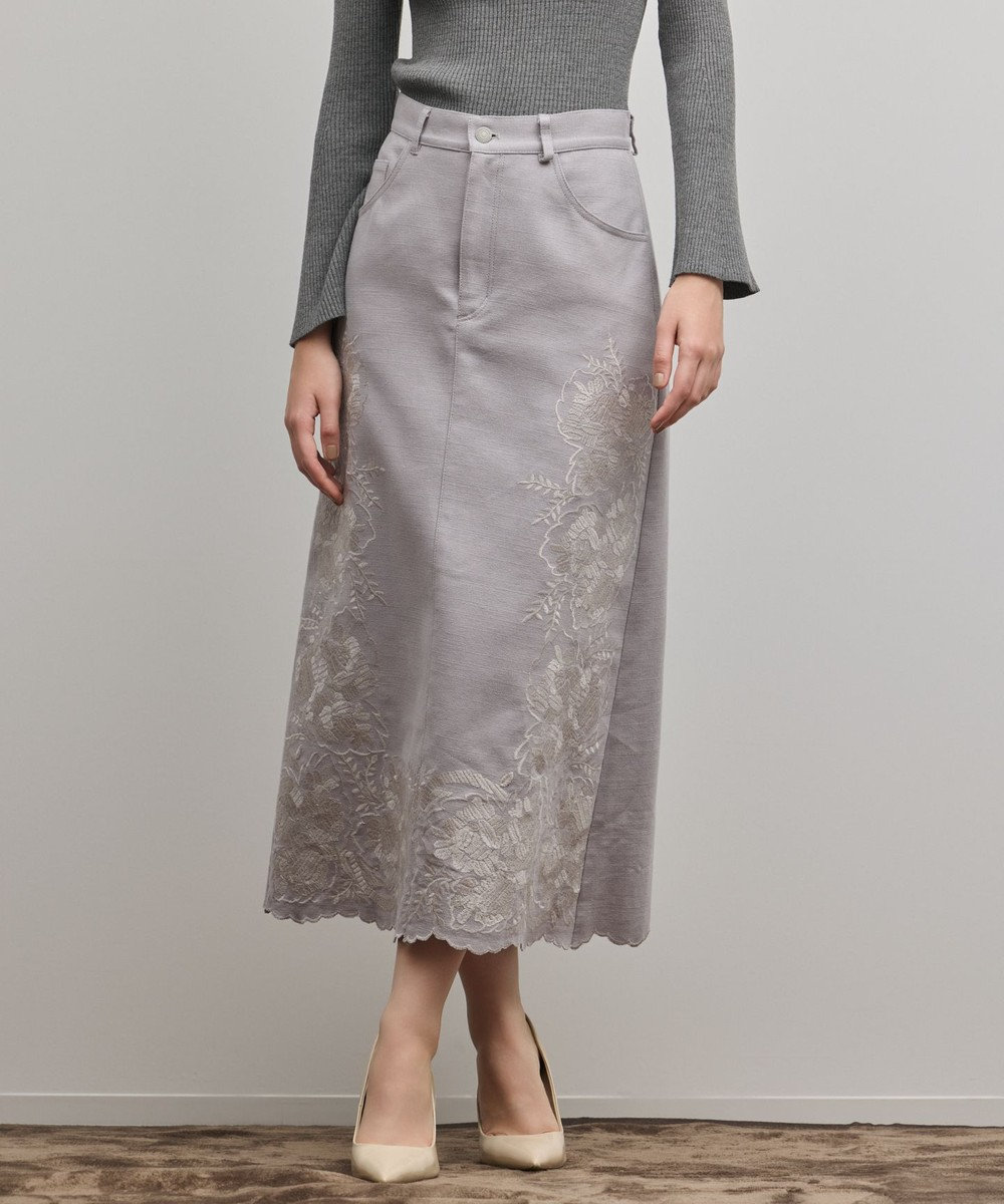 GRACE CONTINENTAL エンブロイダリータイトスカート 