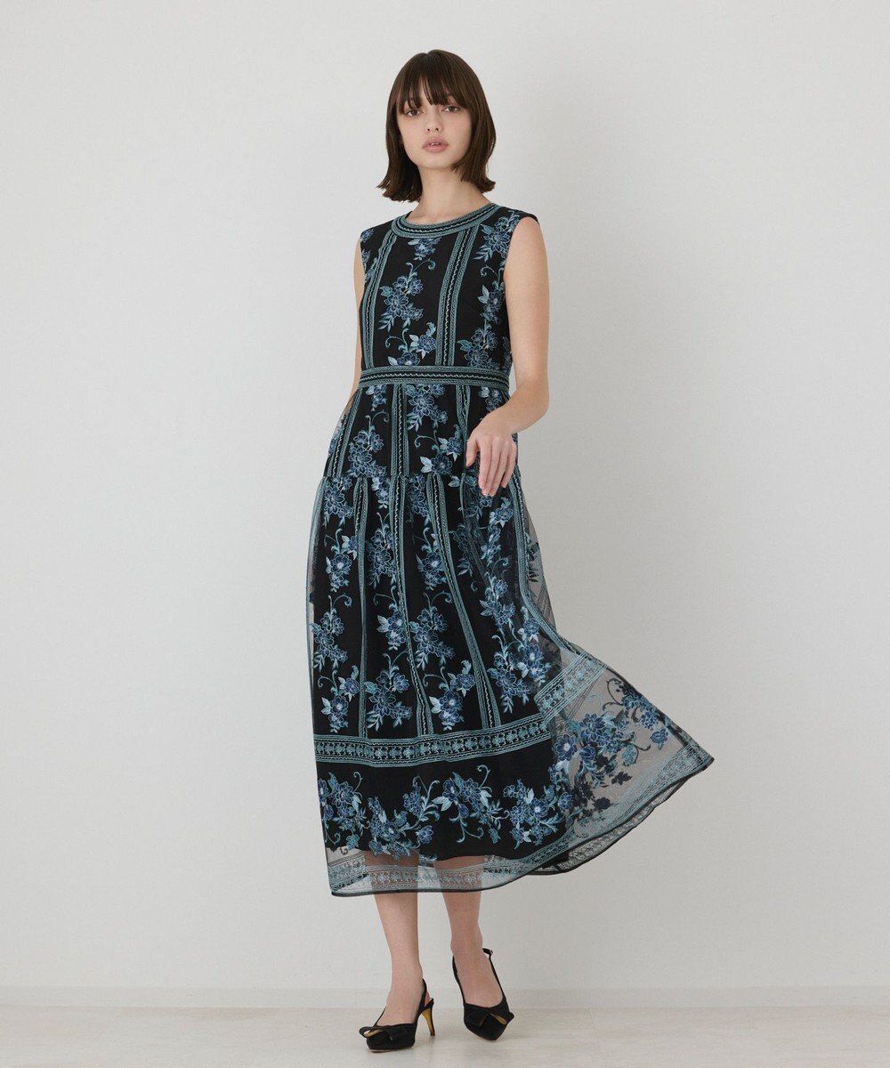 GRACE CONTINENTAL 【イベント店舗・ONLINE STORE先行アイテム】フラワーライン刺繍ドレス 