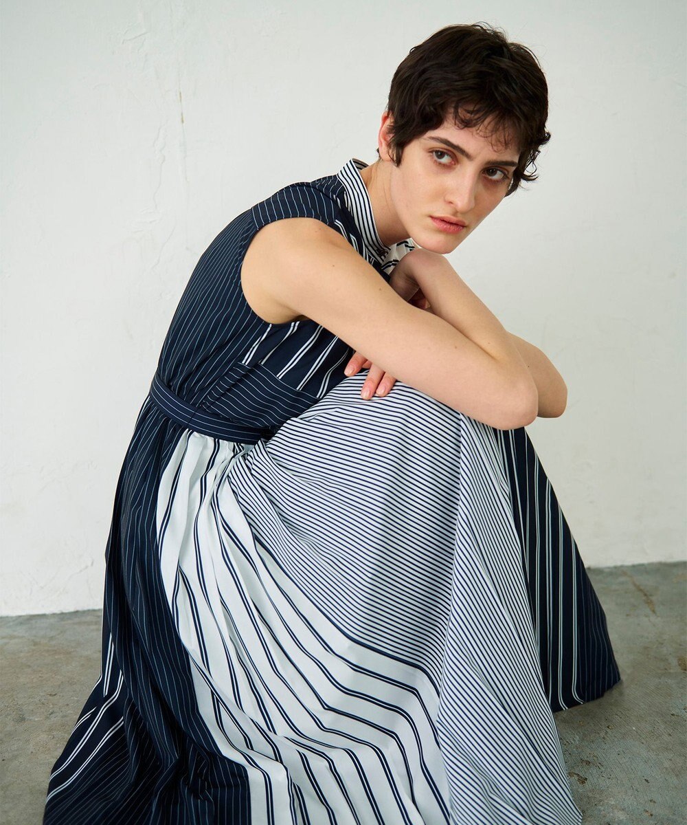 GRACE CONTINENTAL ストライププリントワンピース