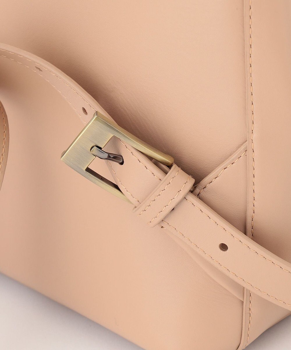 GRACE CONTINENTAL Carving Backpack 