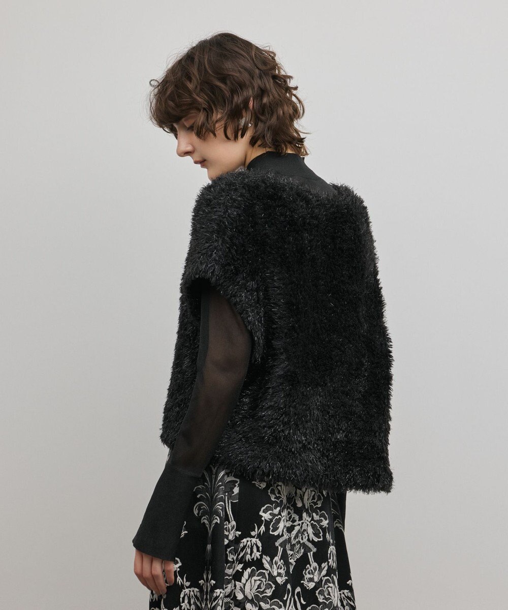 GRACE CONTINENTAL ラメフェザーベスト 