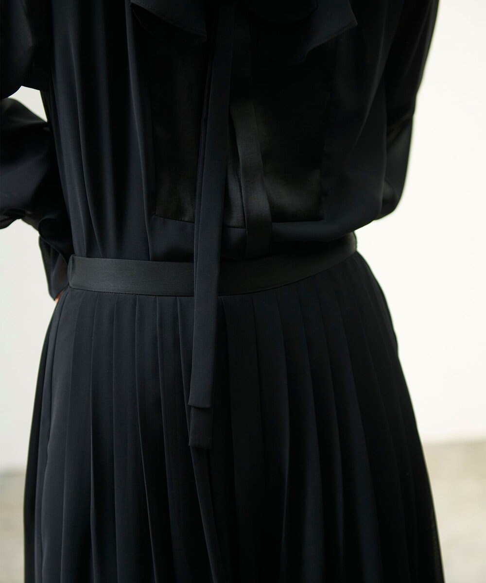 GRACE CONTINENTAL シアープリーツパンツ 