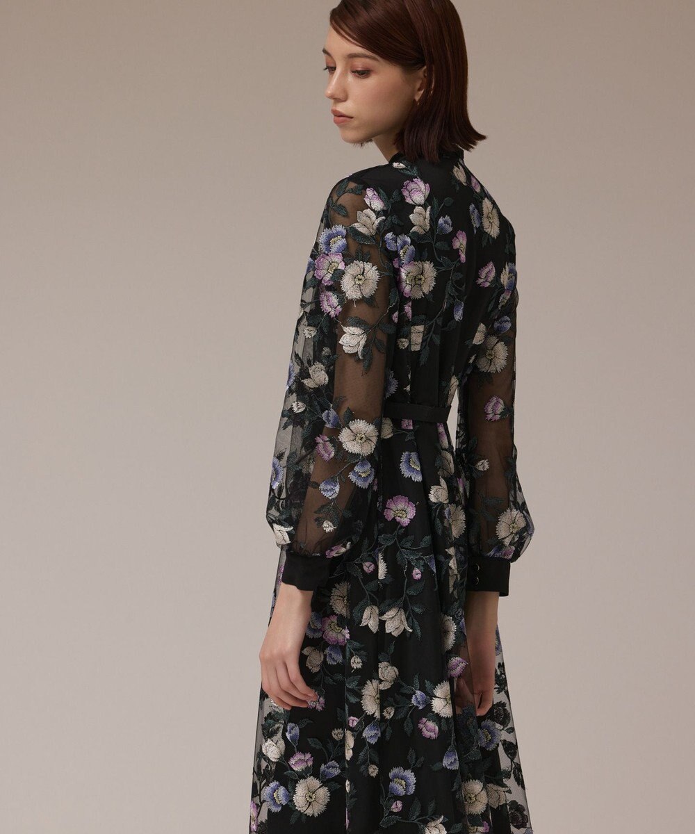 GRACE CONTINENTAL マルチ刺繍フレアワンピース 