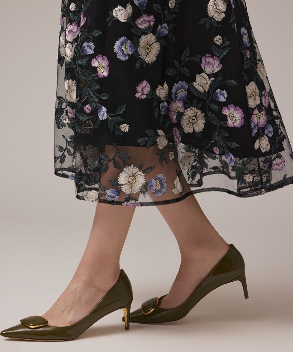 GRACE CONTINENTAL マルチ刺繍フレアワンピース 