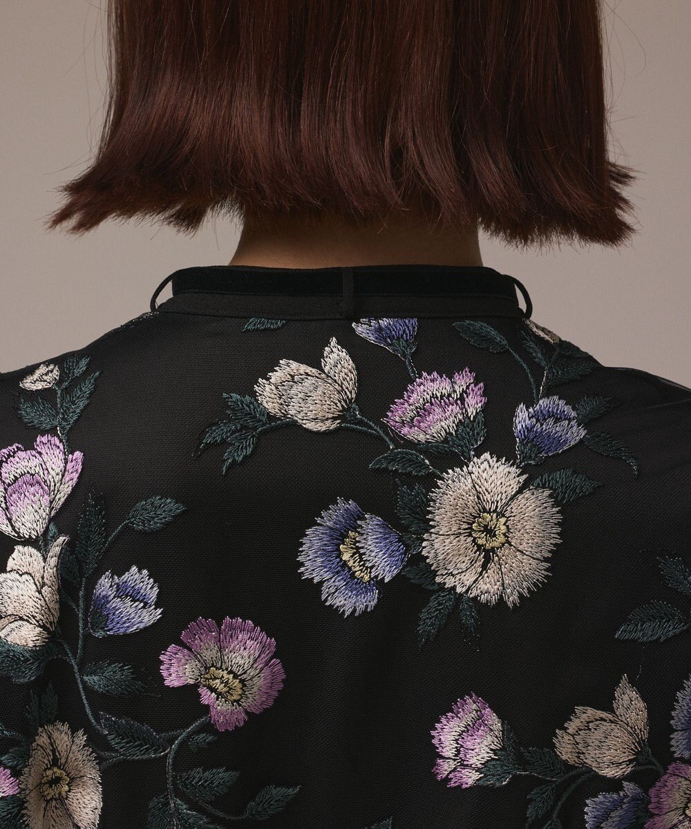 GRACE CONTINENTAL マルチ刺繍フレアワンピース 