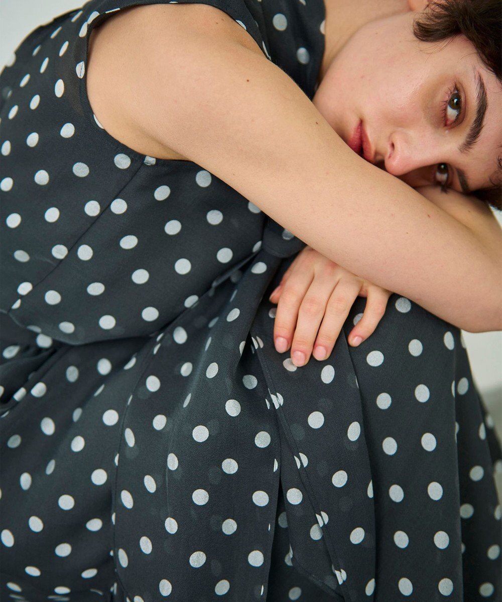 GRACE CONTINENTAL シアードットプリントスカート 