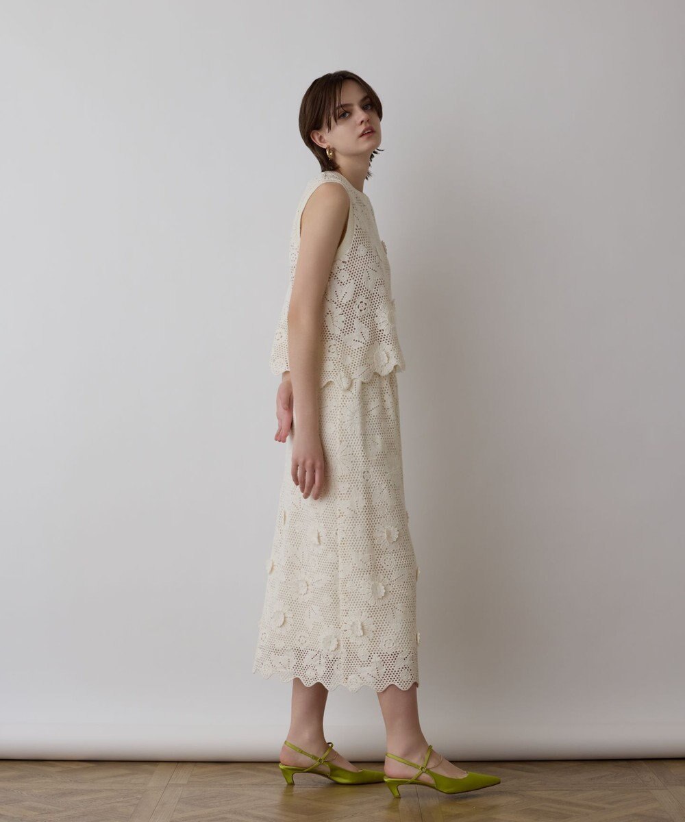 GRACE CONTINENTAL クロシュ刺繍トップ