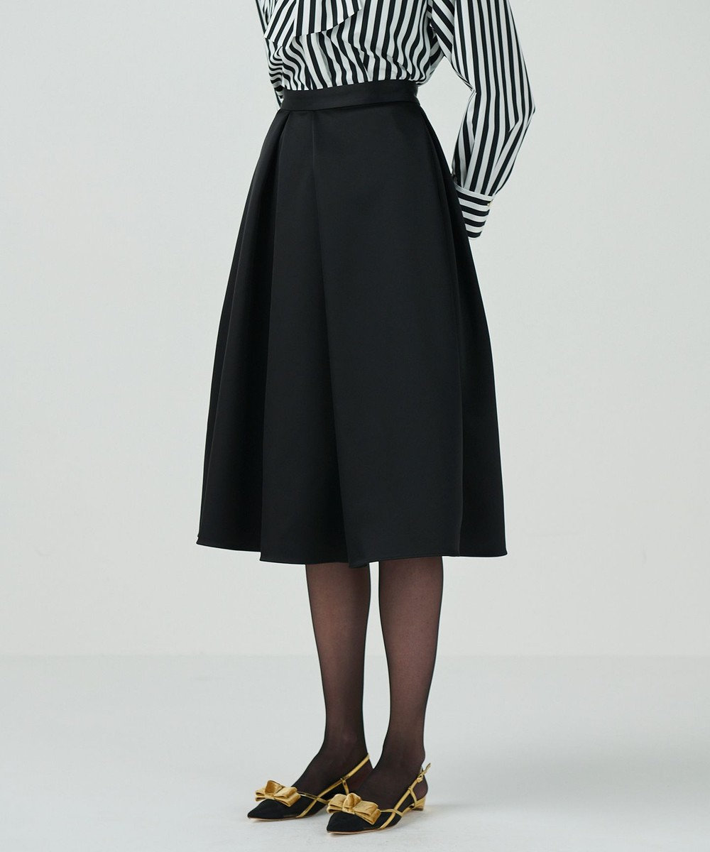 GRACE CONTINENTAL ボリュームサテンタックスカート