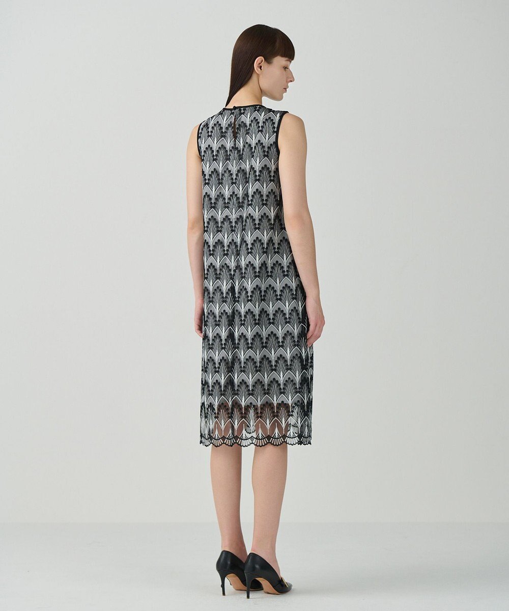 GRACE CONTINENTAL シャイニーリーフembドレス