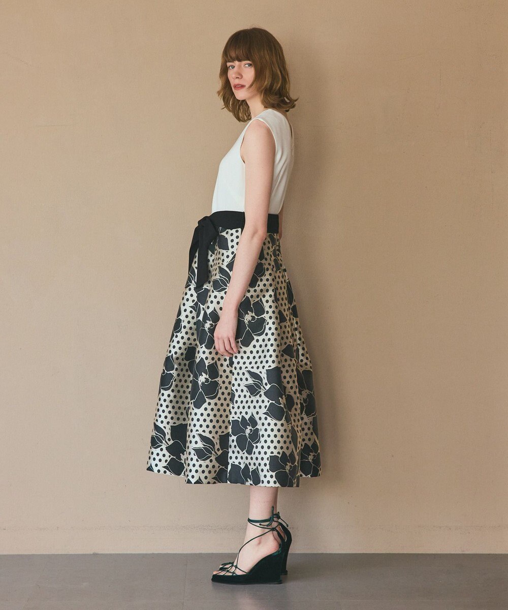 GRACE CONTINENTAL ドットボタニカルジャガードドレス 