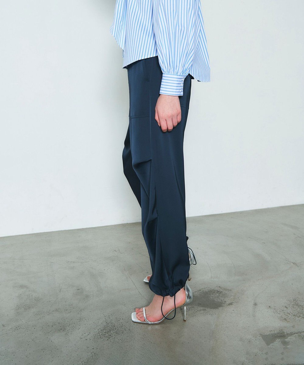 GRACE CONTINENTAL サテンワークパンツ 
