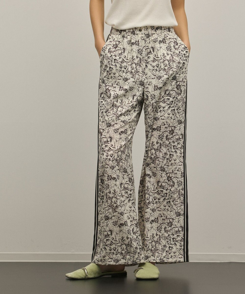 GRACE CONTINENTAL モノトーンフラワープリントパンツ 