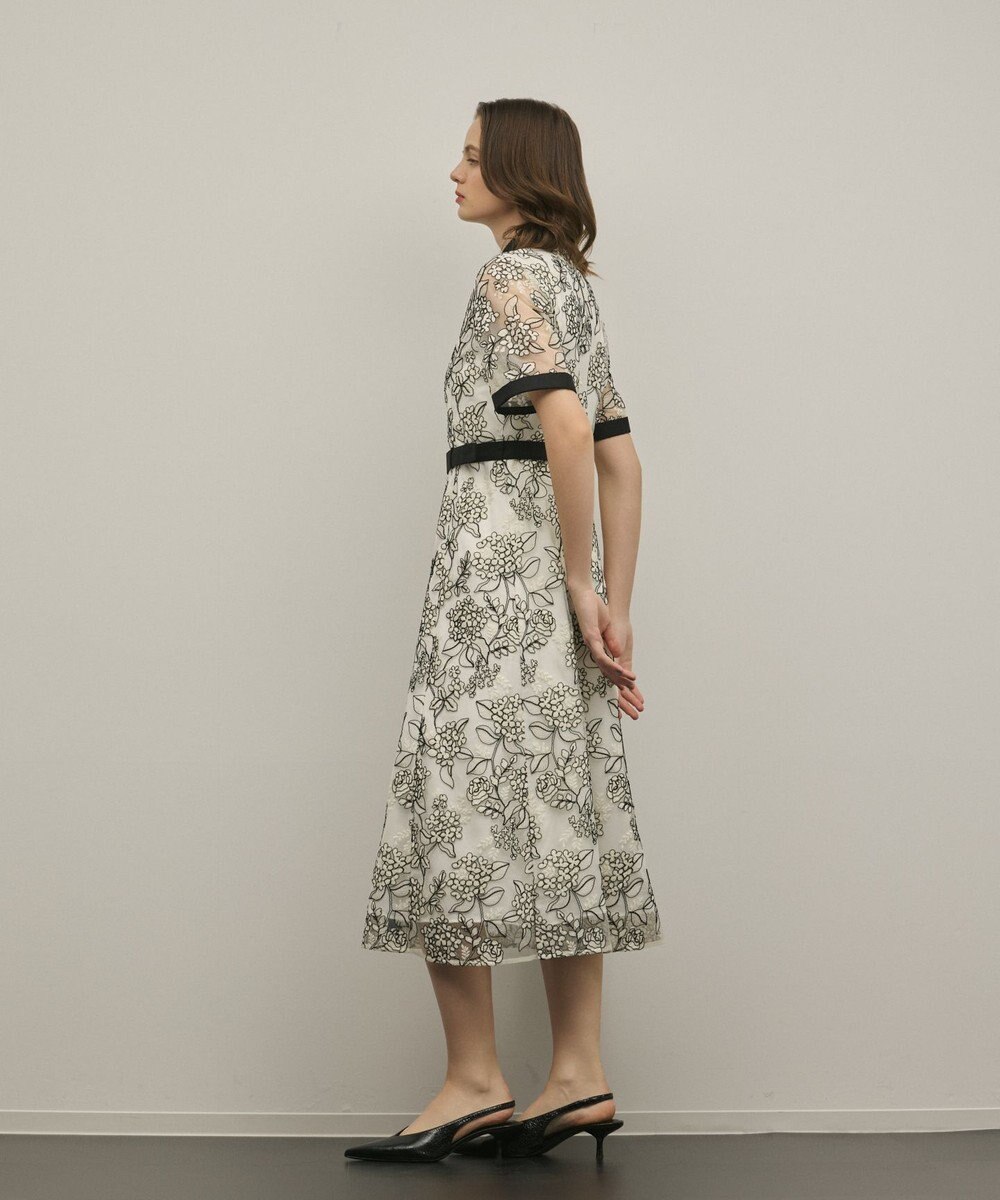 GRACE CONTINENTAL フラワーコード刺繍ワンピース 