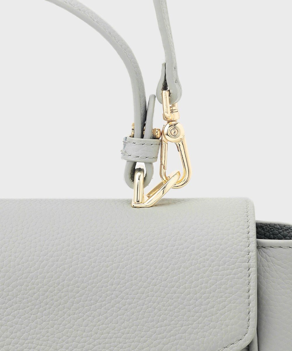 GRACE CONTINENTAL フラップショルダーバッグ