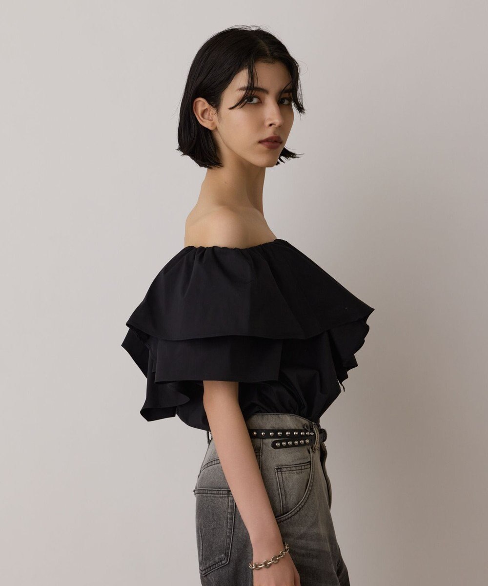 GRACE CONTINENTAL フリルオフショルトップ