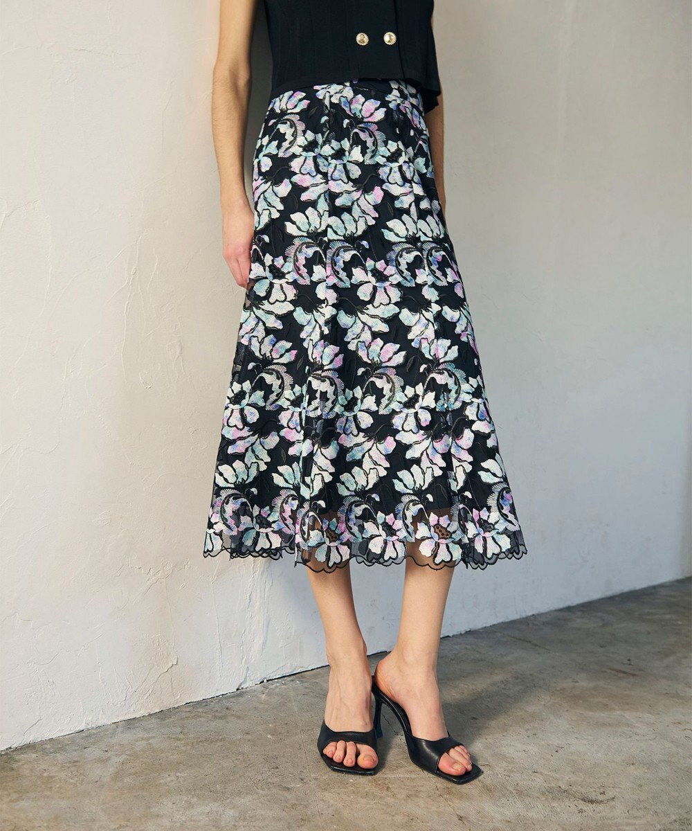 GRACE CONTINENTAL フラワー刺繍プリントスカート