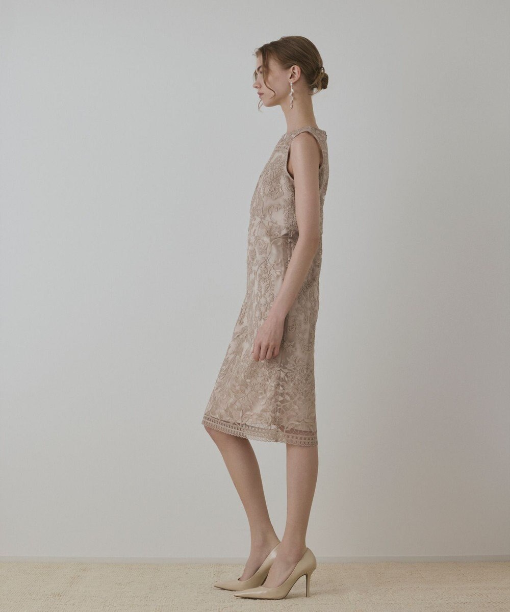 GRACE CONTINENTAL コ－ド刺繍タイトドレス 