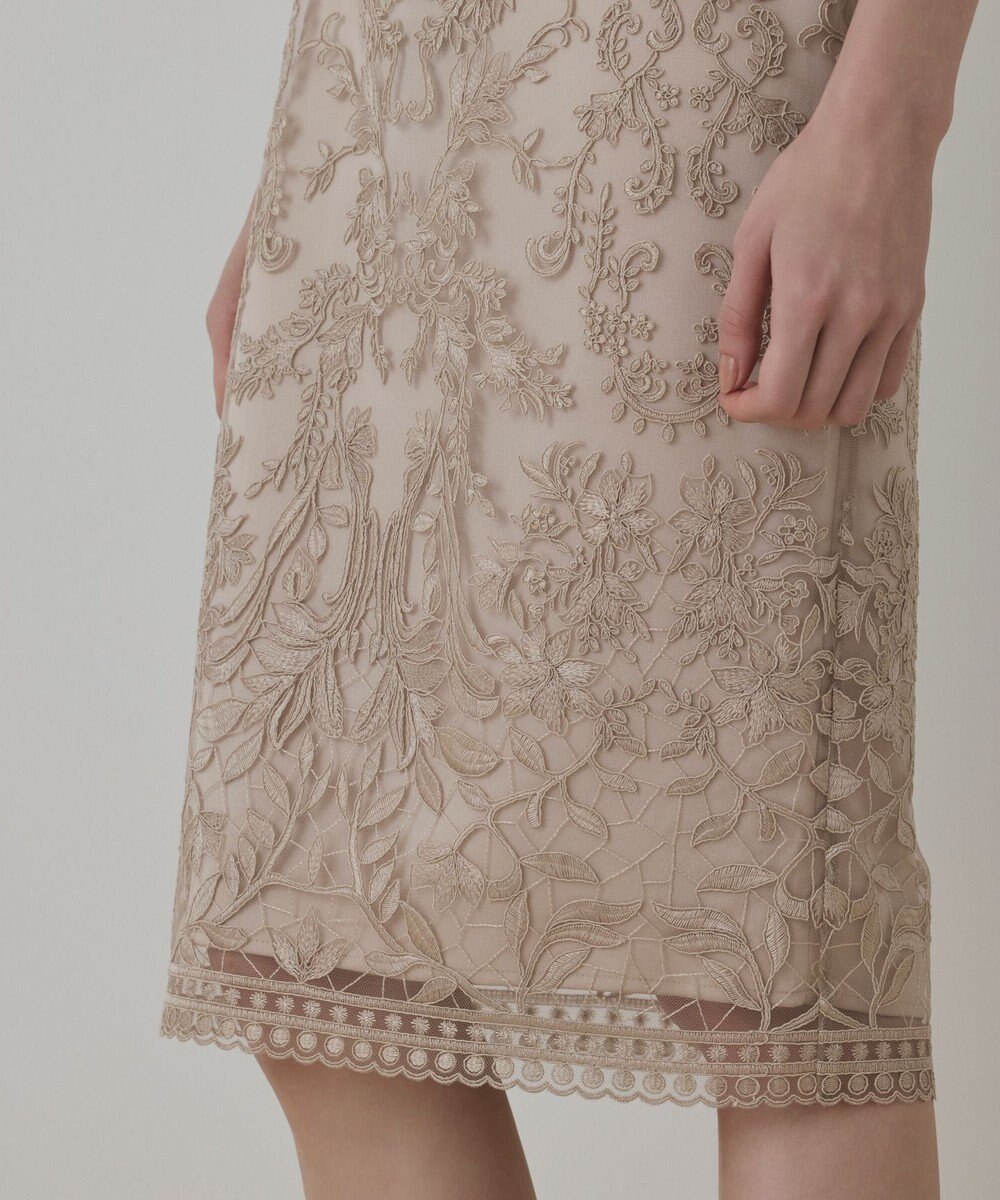 GRACE CONTINENTAL コ－ド刺繍タイトドレス 