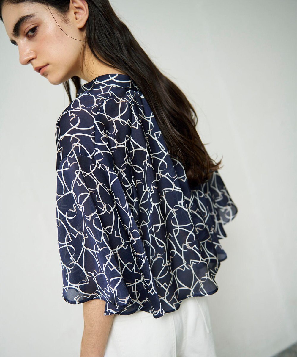 GRACE CONTINENTAL ラインハートケープブラウス 