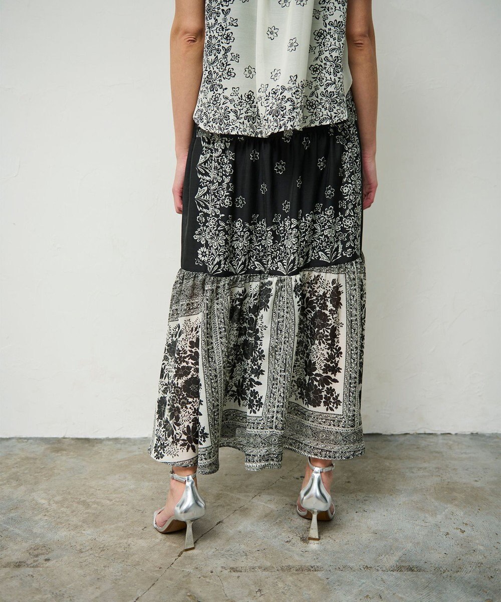 GRACE CONTINENTAL バンダナティアードスカート 