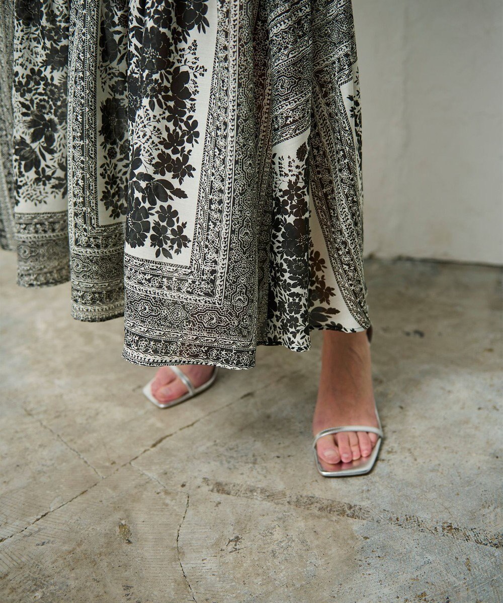 GRACE CONTINENTAL バンダナティアードスカート 