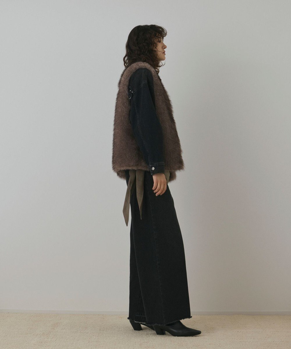 GRACE CONTINENTAL フェイクフォックスファ－ベスト 