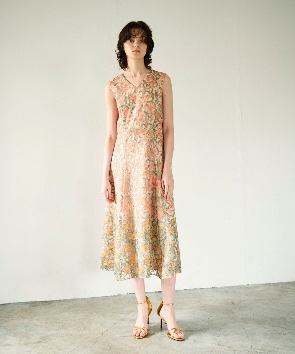 GRACE CONTINENTAL サラサオーナメントドレス