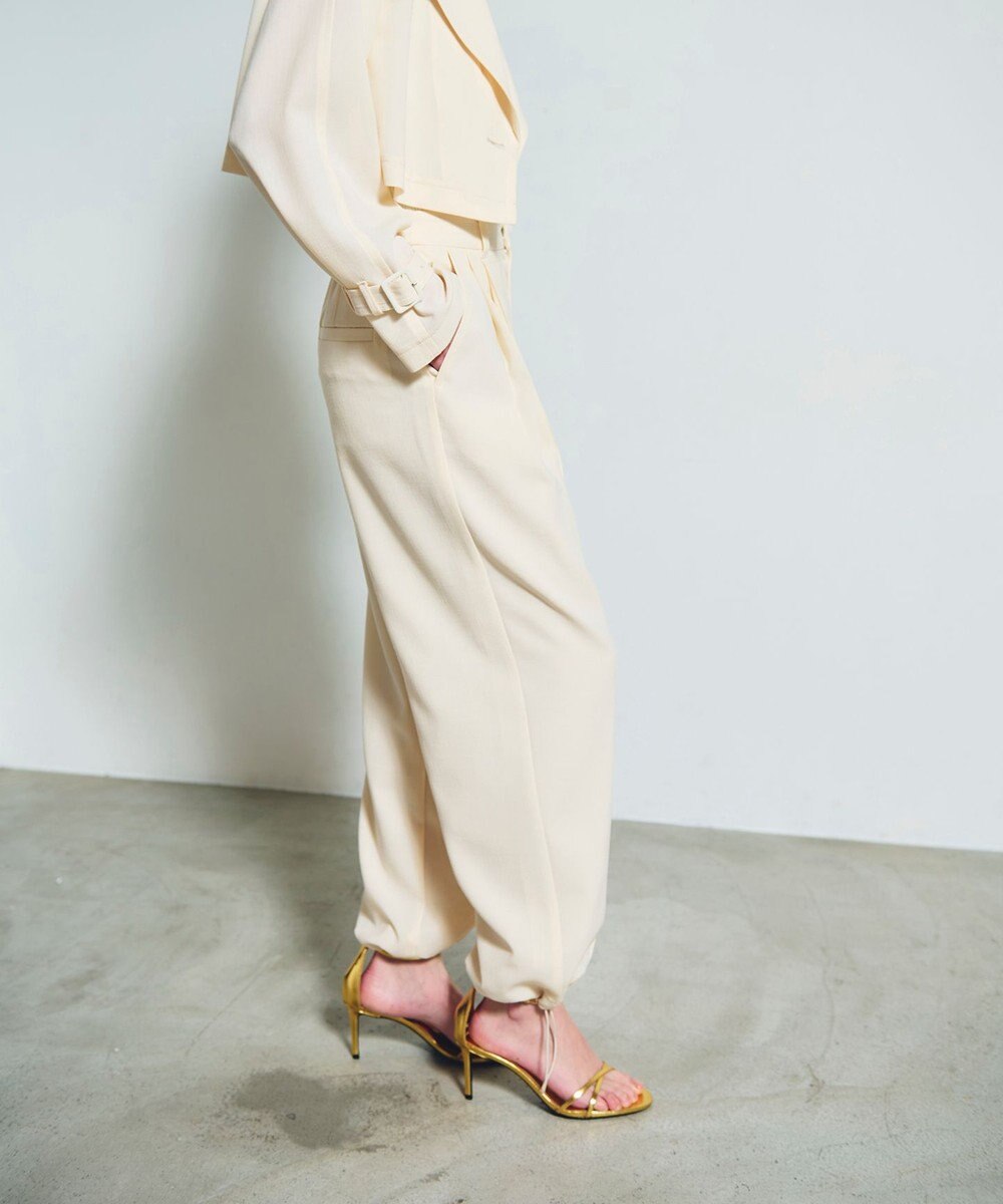 GRACE CONTINENTAL ストレッチスラブタックパンツ 