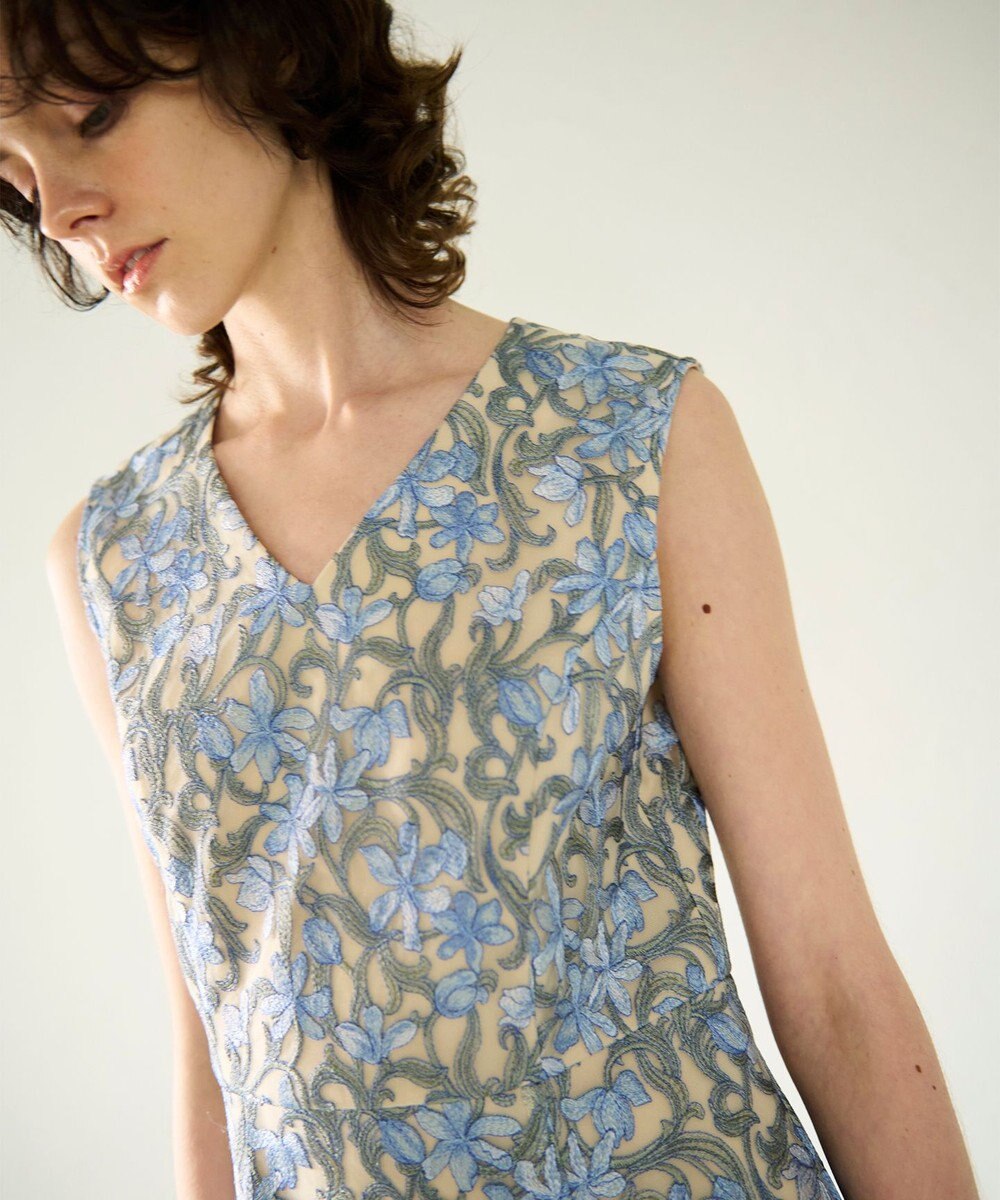 GRACE CONTINENTAL サラサオーナメントドレス