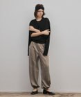 GRACE CONTINENTAL マットサテンバレルパンツ