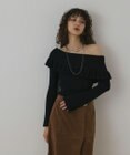 GRACE CONTINENTAL オフショルフリルニットトップ