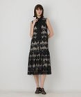 GRACE CONTINENTAL フラワーボーダー刺繍ワンピース